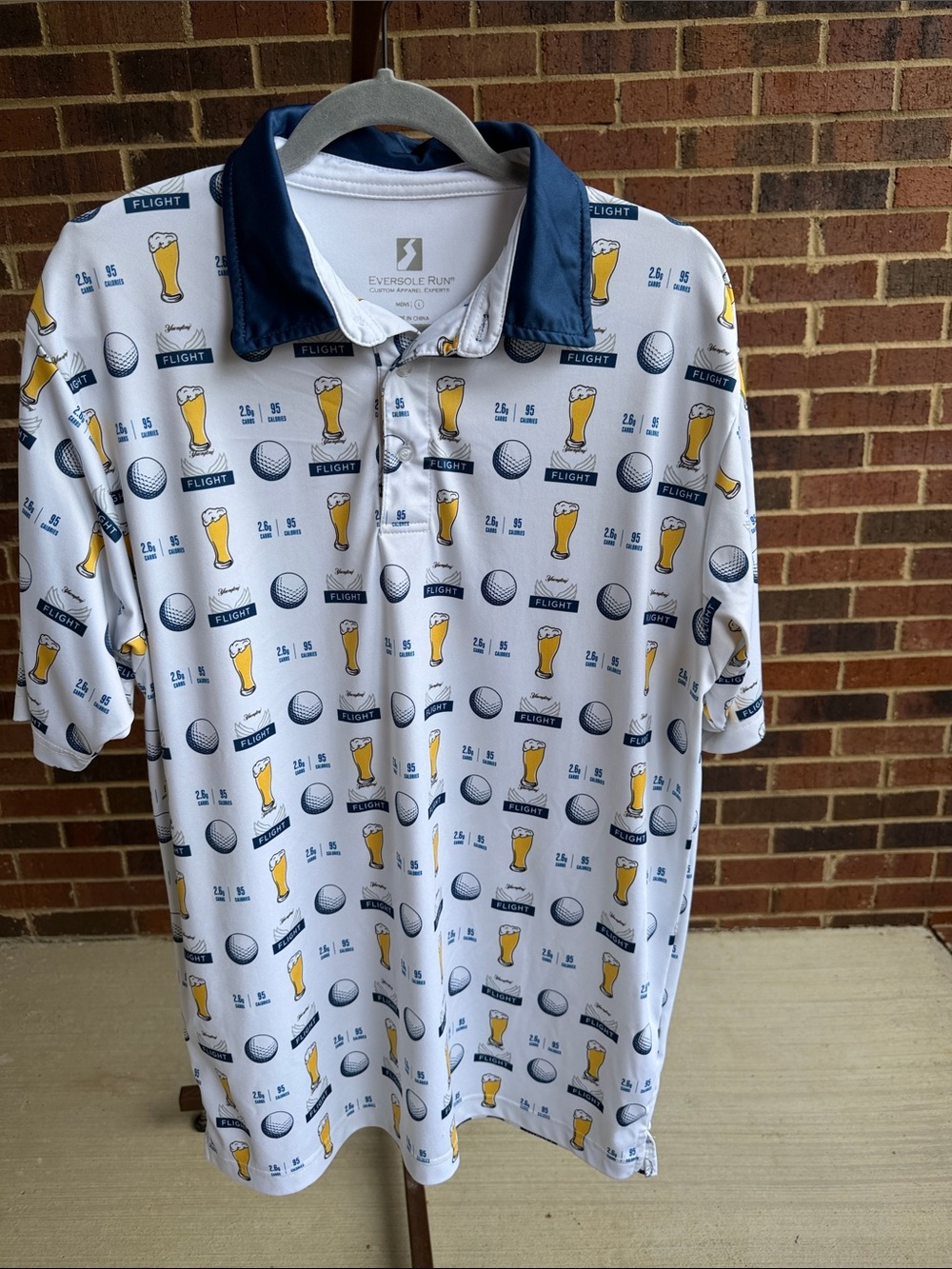 Everseoule Run Men's White Printed Polo with Navy Collar
